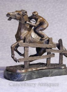 Bronzo francese Steeplechase Horse and Jockey statua