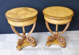 Coppia di noce Impero francese laterale tavoli da cocktail Tabella