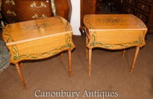 Accoppia le tavole laterali in foglia di fogliame verniciato Sheraton in Satinwood