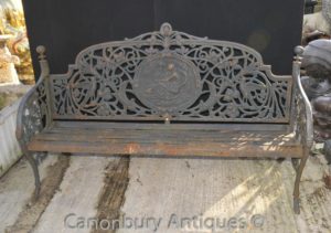 English Vittoriano Cast Iron Garden Sedile architettonico Bench