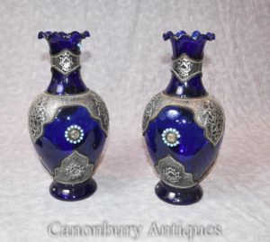 Pair Cobalt Loetz Glass Urini austriaci di vaso con supporti in argento