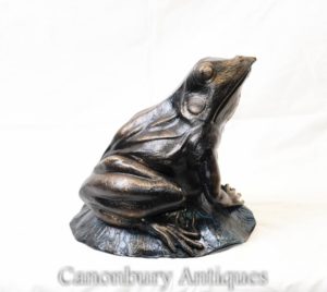 Rospo della statua della rana del ghisa
