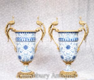 Coppia fioriere Dresda in porcellana bianca e blu campana