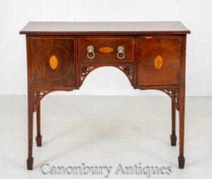 Credenza georgiana a buffet in mogano del 1800 circa