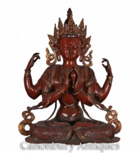 Statua di Buddha Amitabha intagliata a mano - Arte buddista nepalese con più armi