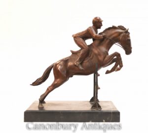 Statua del fantino del cavallo in bronzo inglese - Show Jumper