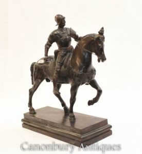 Statua di cavallo in bronzo del gladiatore romano - Antichità romana classica