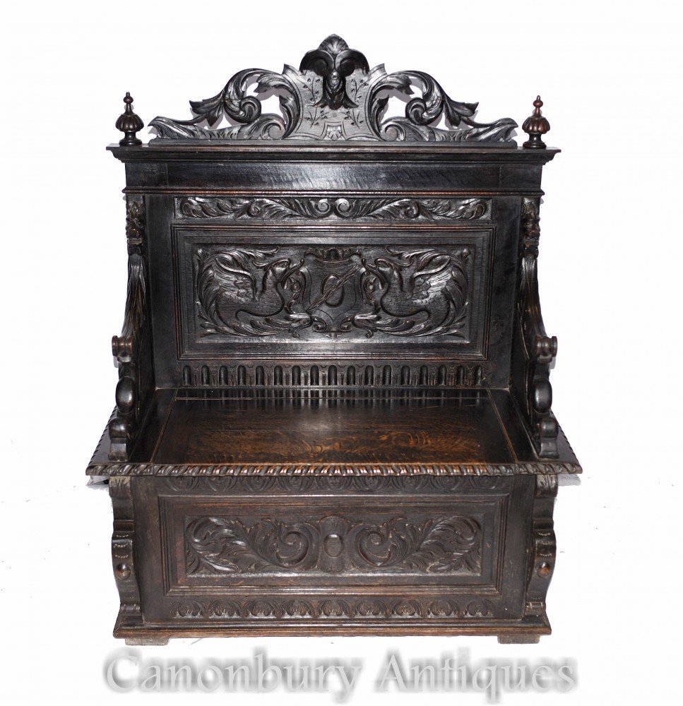 Antica panca dei monaci in quercia - Sedile scolpito in una fattoria