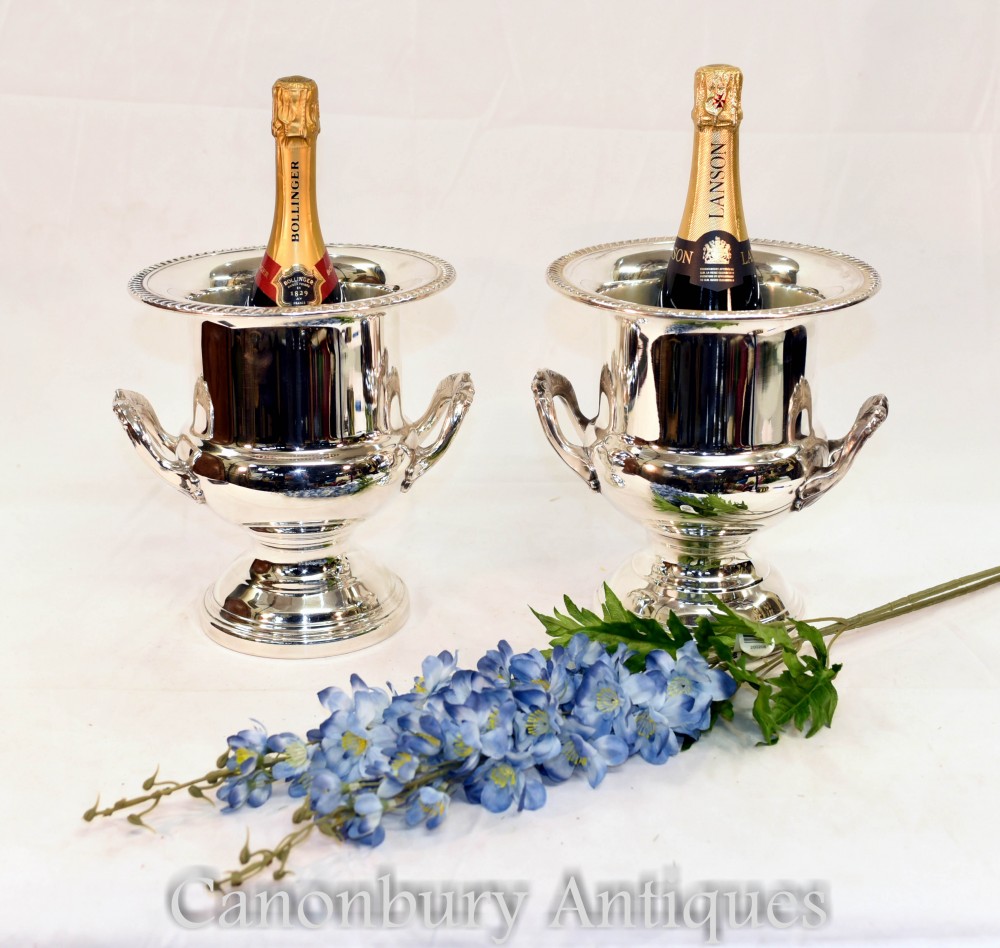 Coppia di bicchieri da vino in argento Art Déco, champagne, urne