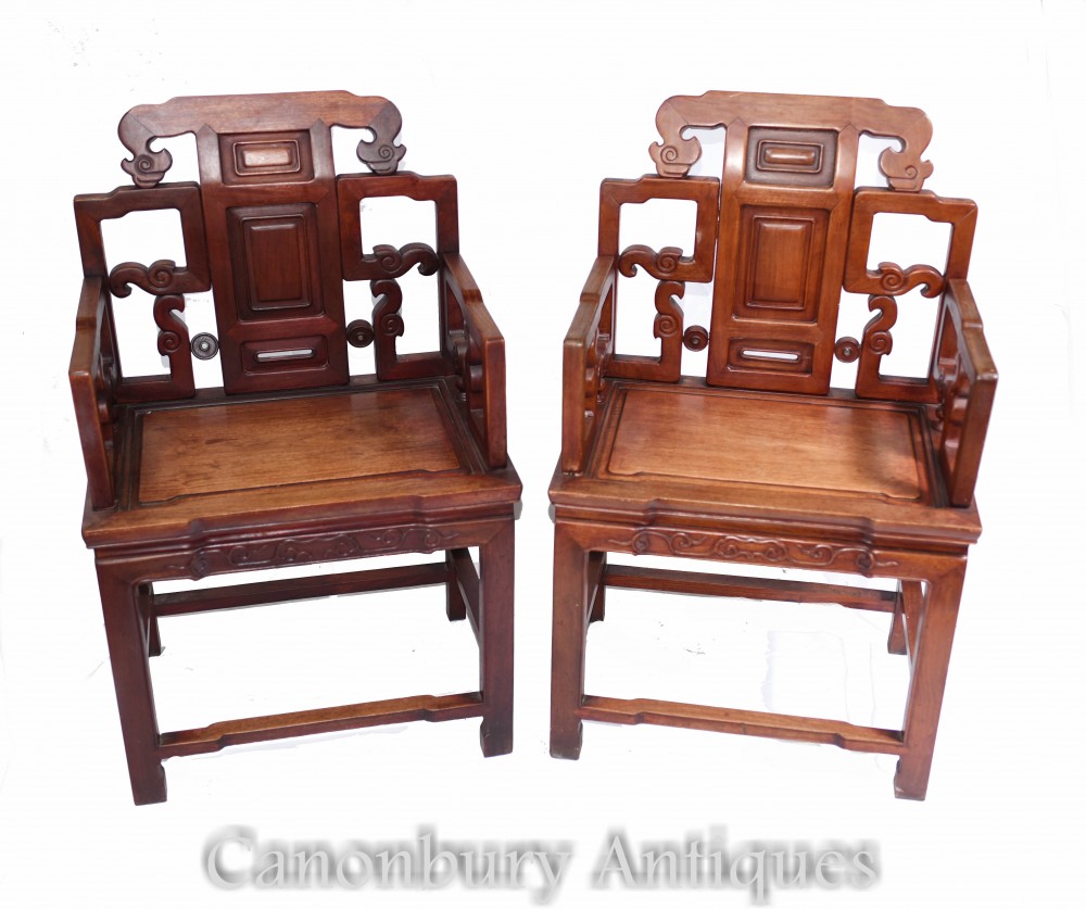 Coppia di poltrone cinesi antiche - Interni in legno massello