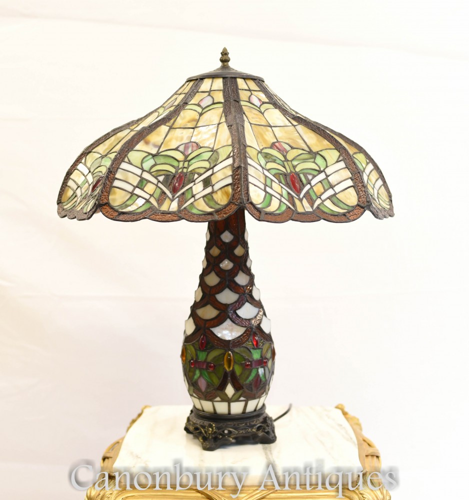 Lampada da tavolo Tiffany - Luce in vetro Art Nouveau